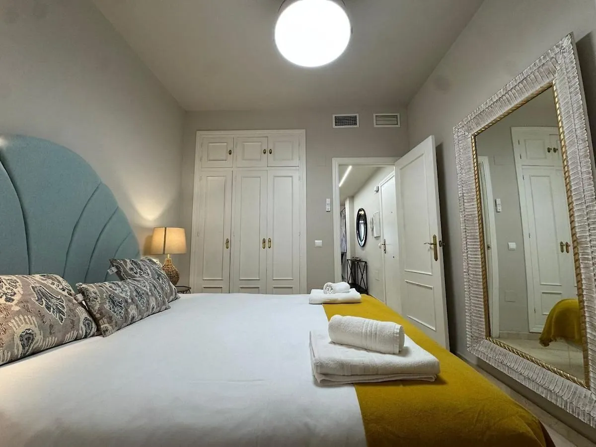 Centrally Located Flat In Malaga - Capuchinos Apartment