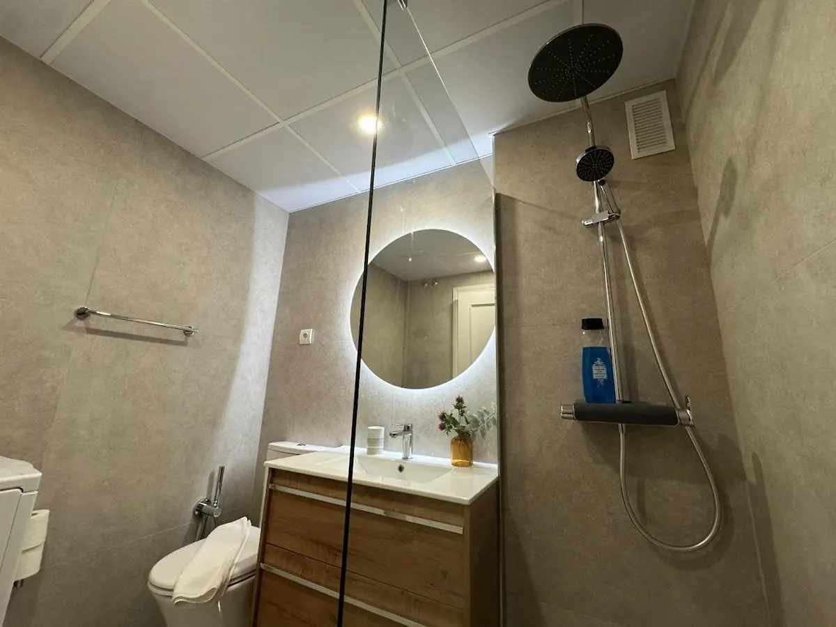 Centrally Located Flat In Malaga - Capuchinos Apartment