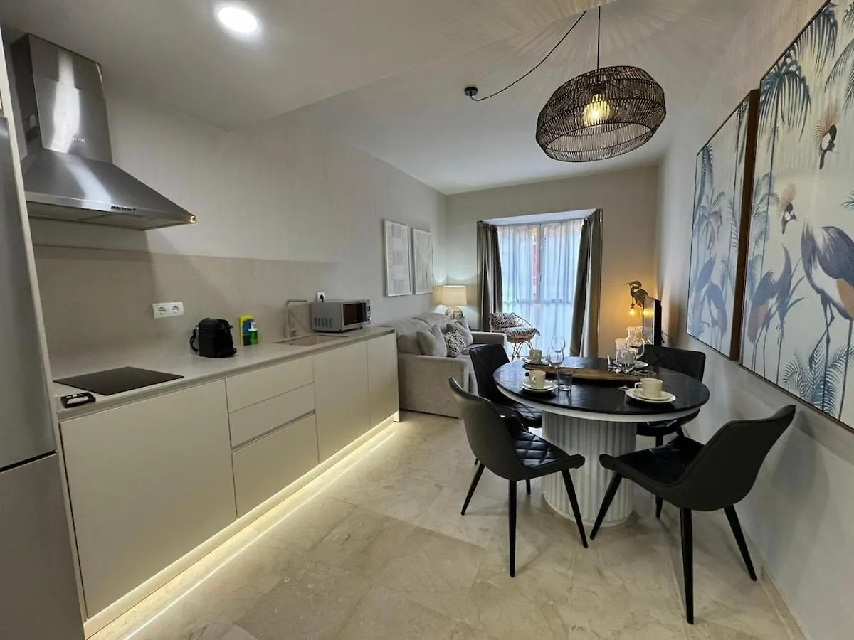 Centrally Located Flat In Malaga - Capuchinos Spain
