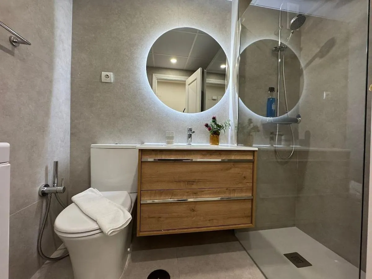 Centrally Located Flat In Malaga - Capuchinos